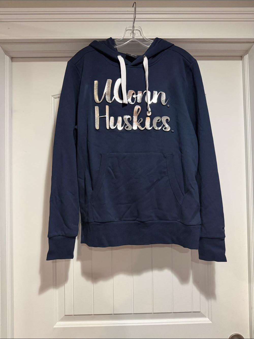 NEW UConn Huskies Colosseum Athletics Navy Hooded Hoodie Sweatshirt Women's M.